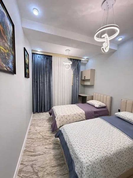 З комнатные квартира в новостройки с новым ремонтом и мебель — фото 3