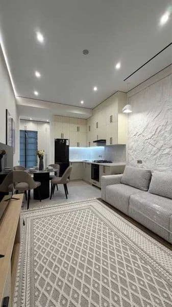 Сдаётся своя 2 комнатная в ЖК Шошкент, 13 этаж. Новый ремонт