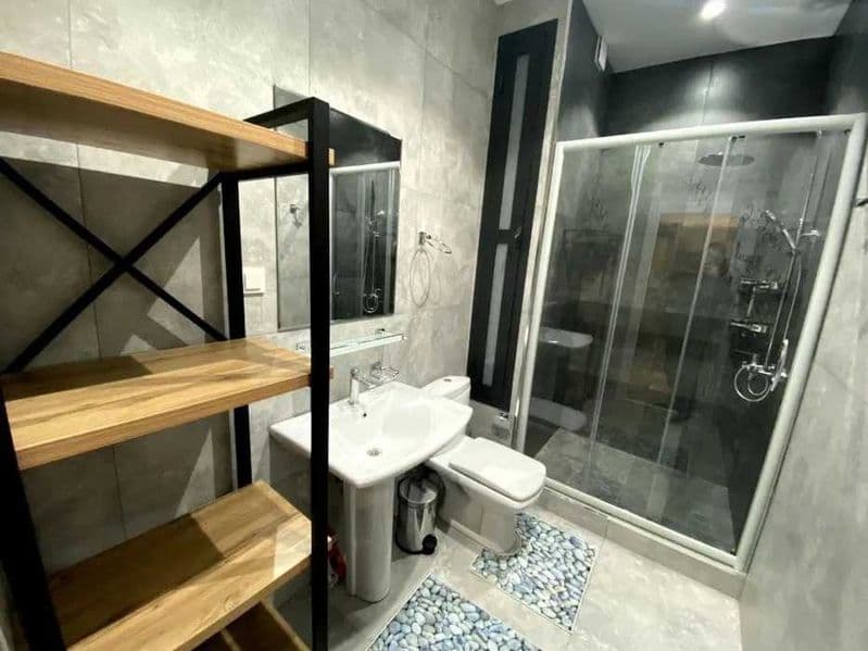 Район: Яшнабадский<br />
Адрес: Паркентский<br />
<br />
• К — фото 5