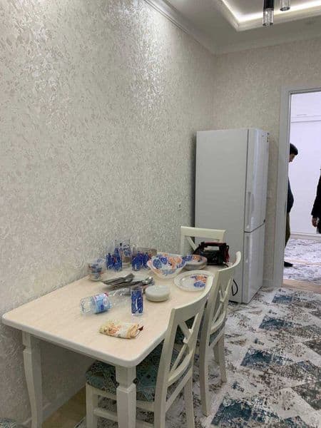 Сдаётся шикарная 2-комнатная квартира в Новостройка<br />
<b — фото 4