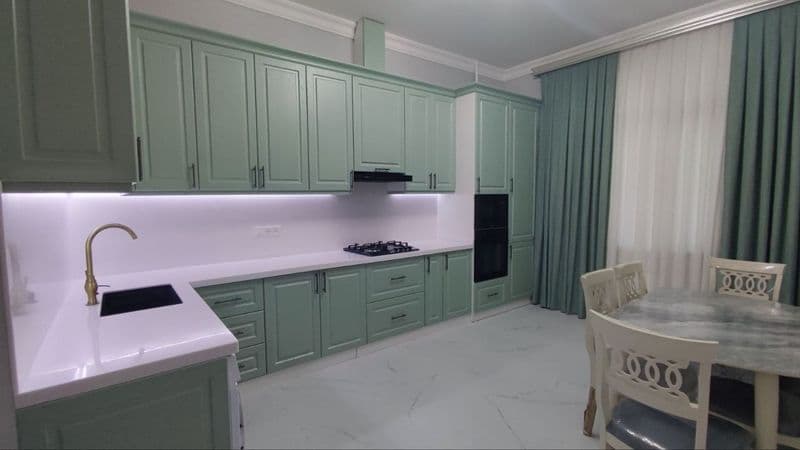 #Максима Горького <br />
метро пешком 5 мин<br />
Ул. #Сайра