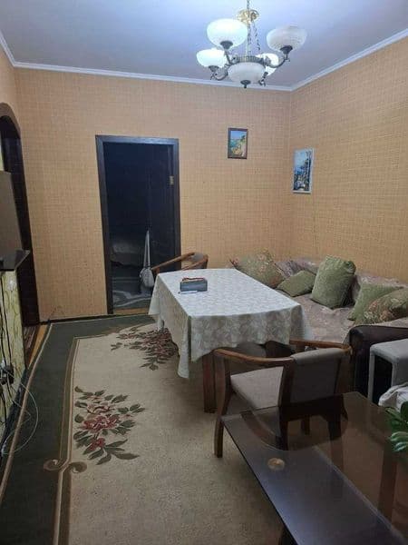 Ijaraga uy bor<br />
Feruza Ginekologiya<br />
3 xonali 4 et