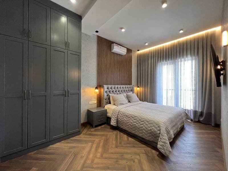 К вашему вниманию рады представить 4х комнатную квартиру на 