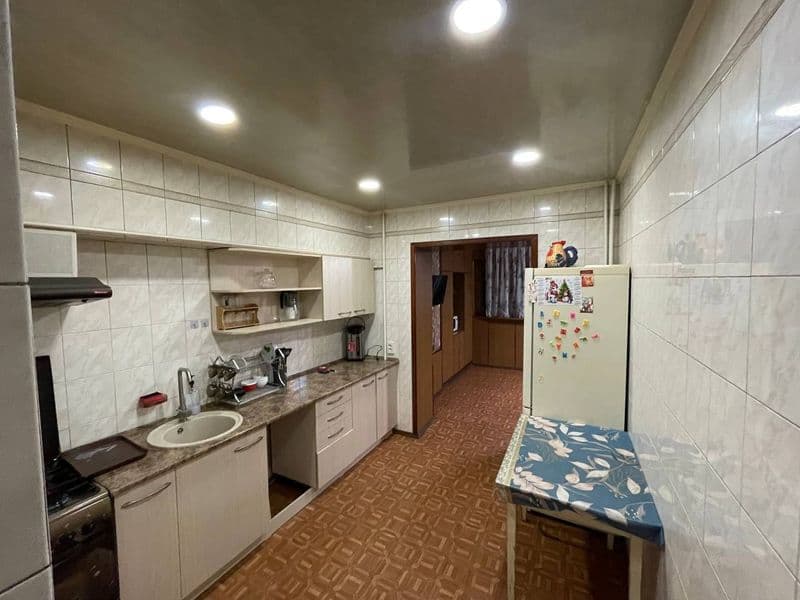 Аренда в Центре Ц-1 Бибигон  4/5/9  100  кв.м.<br />
<br />
