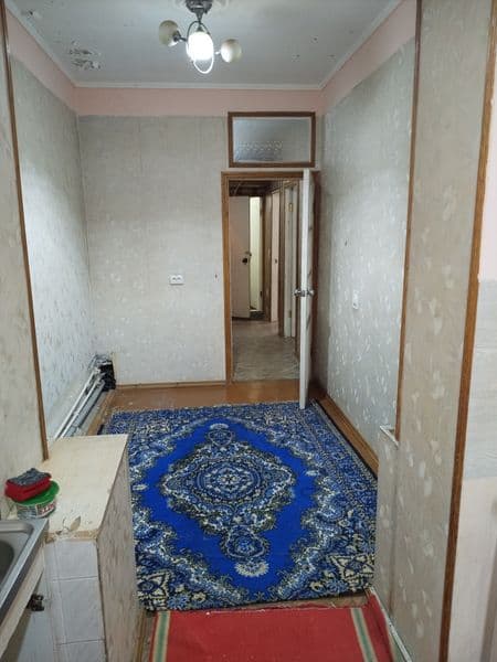 Квартира без ремонта кондиционе,кухня,шифанер<br />
Квартира — фото 5