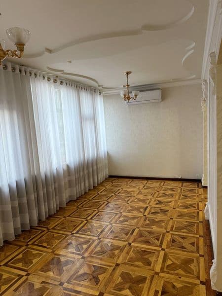 АРЕНДА Сдаю своя 4 х ком кв ра на  улице Ойбек 180 кв м 2 са — фото 3