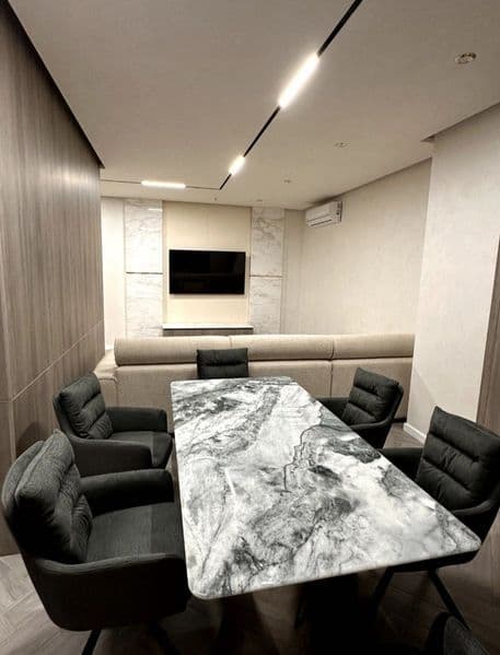 Сдается в аренду <br />
<br />
Район: Мирзо-Улугбекский<br / — фото 3