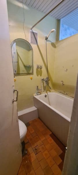 Сдам. Кв-1ком-4-4.<br />
Балкон 2×6.<br />
Место отличное вс — фото 5