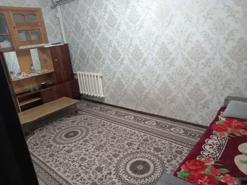 Yashnabod kadshva bozor oldida kvarteraga sheriklikka bitta 