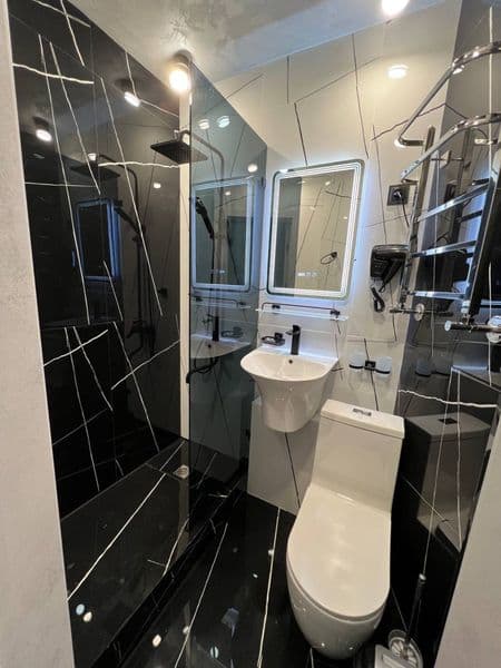 Super lokatsiya – haykal yonida.<br />
4 qavatli uyning 4-qa — фото 5