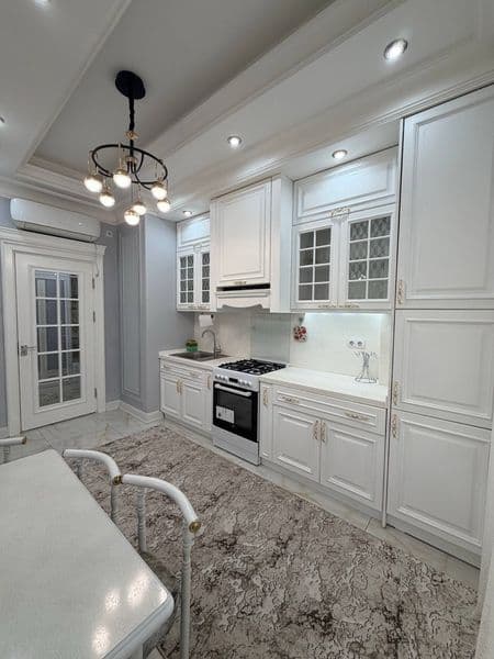 Аренда <br />
Garden’s residents <br />
<br />
Общая 100 м2<