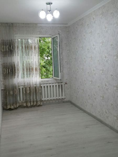 Сдам 2х комнатную Чиланзар2<br />
Всё близко <br />
Метро Ми