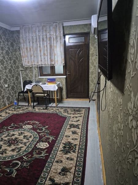 Аренда чиланзар ц кв.  Одна переделанная на двух.  Есть теле — фото 2