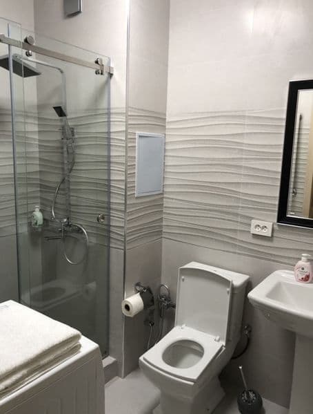 Юнус абад 8 кв. Ориентир на против Ресторан Биллура.<br />
< — фото 4