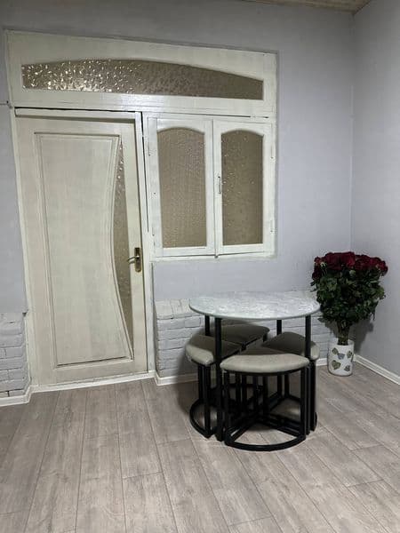 Аренда 1-й комнатой квартиры, 1-й этаж 2-х этажного дома, ор