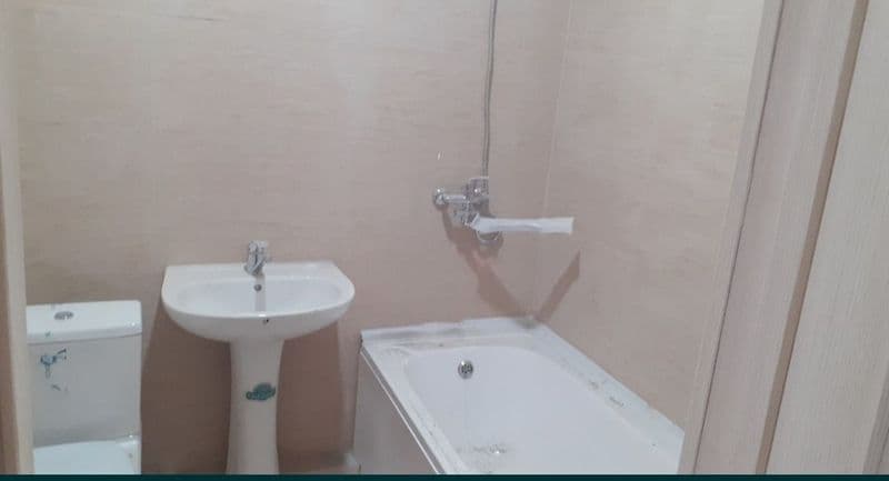 350$<br />
Maklerlar bezovta qilmasin <br />
1 Metro bekati 