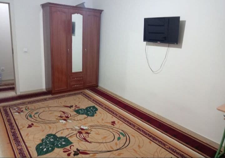 Kvartira ijaraga beriladi <br />
<br />
Rayon: #Sergeli<br /