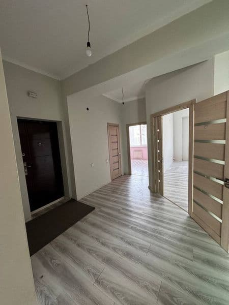 Srochno srochno ARENDA Yashnobod harbiy shaxarcha 3 xona 3-e