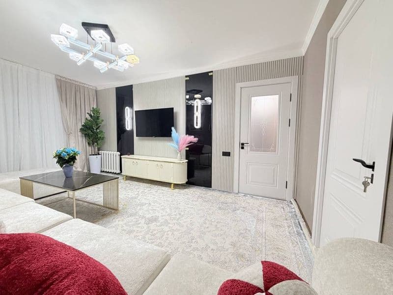 Чиланзор 9 кв 2в3/1/4 600 ye яхши инсонларга берилади