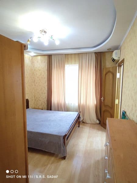 3 комнатная квартира 80м², 2-санузла.  <br />
Кирпичный дом 