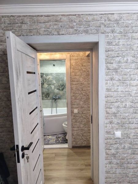 Яшнобод тумани олмос махаллада ижарага квартира бор<br />
<b — фото 4