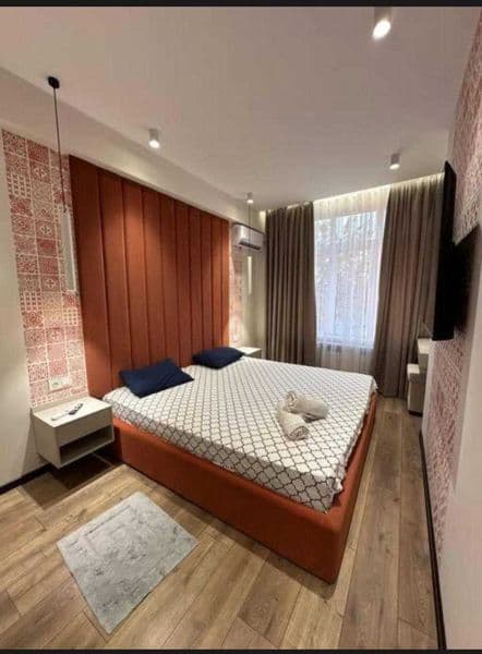 Район: Юнусабадский <br />
Адрес:  ЖК Хон Сарой Дипломат ква