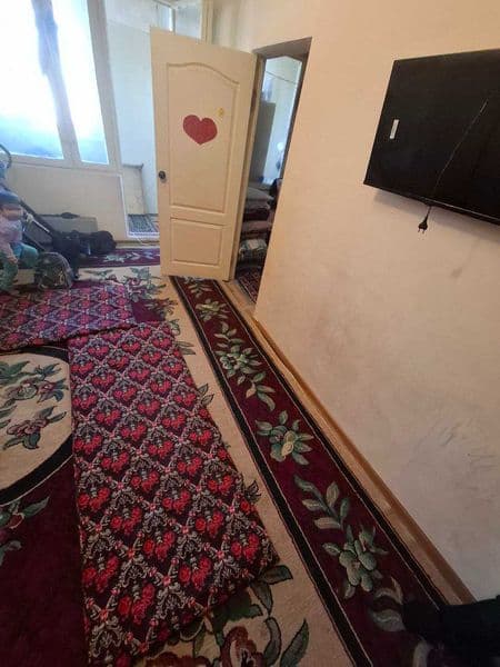 АРЕНДА<br />
Ттз-2 базарчик <br />
1.2/4/4<br />
Квартира пу