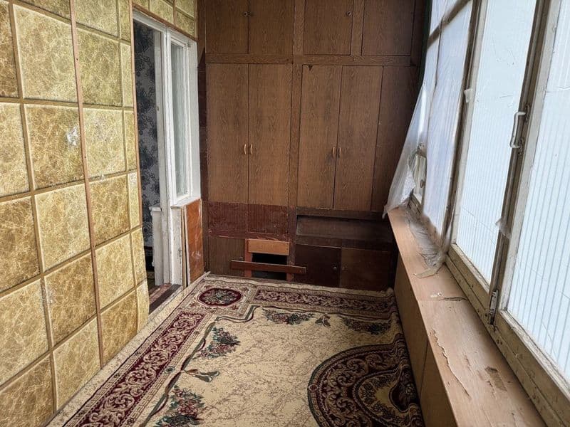 Квартира среднем состояние балкон 2/6 ,ор-р 205 школа<br />
 — фото 4