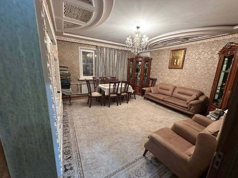 Сдается  двух комнатная квартира на длительный срок с евро р