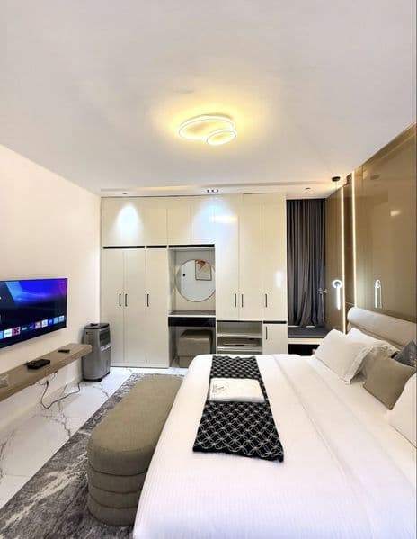 Сдаётся срочно 2 комнатная квартира на Метро Ойбек только дл — фото 2