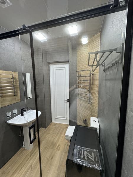 Сдаю свою квартиру на новостройке в центре города! Новый авт — фото 3