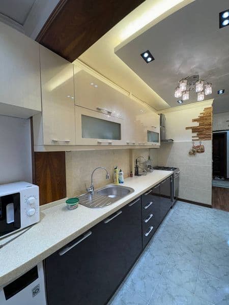 998601841  комола<br />
<br />
Сдается квартира в аренду на 