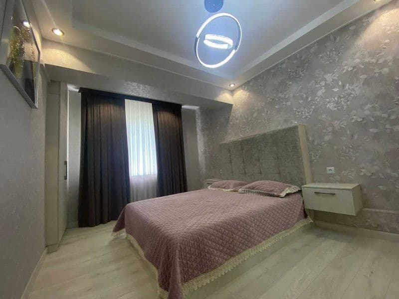 Описание: ЦУМ, супермаркет "Корзинка".<br />
парк "ГОЛУБЫЕ К — фото 3