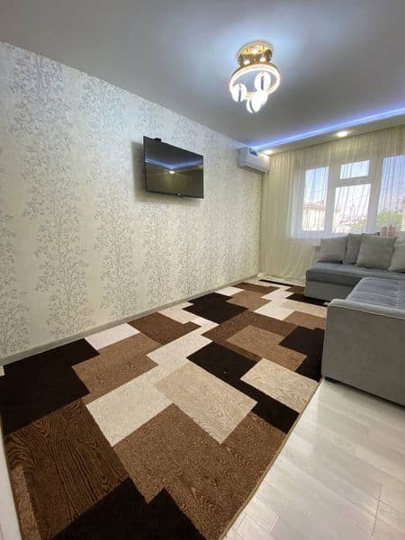 Сдам в аренду квартиру Чиланзар 1<br />
1 комнатная <br />
4