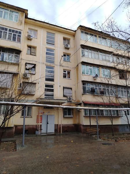 Qoraqamish 1/2 kvartira 3 honali hamma sharoiti bilan makler — фото 3