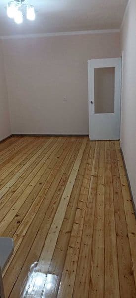 - Район: Мирзо Улугбек <br />
- Ор-р: буз 2 тараканчик  <br 