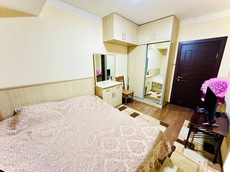 Сдаю в аренду 2х Комнатную квартиру на районе Янги Хаёт со в — фото 4