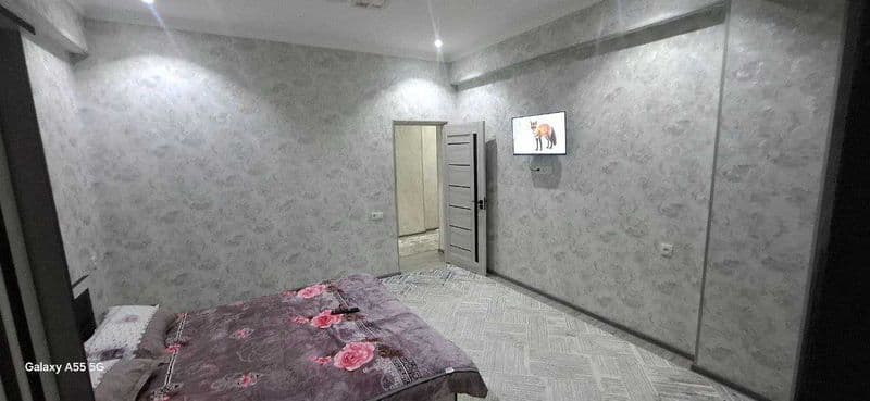 Аренда шикарная 1-комнатная квартира <br />
<br />
Район: Юн — фото 2