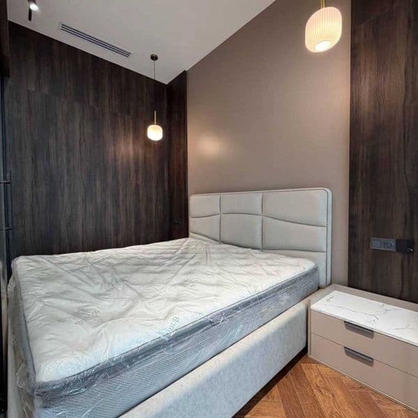 1 комнатную квартиру на 5 этаже,<br />
В квартире есть все н