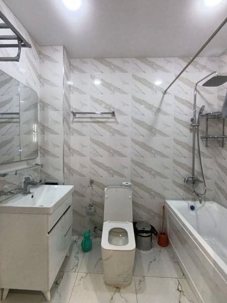 Yunisobot Turkiston metrosi yonida 2-xonali kvartiram bor ij — фото 4