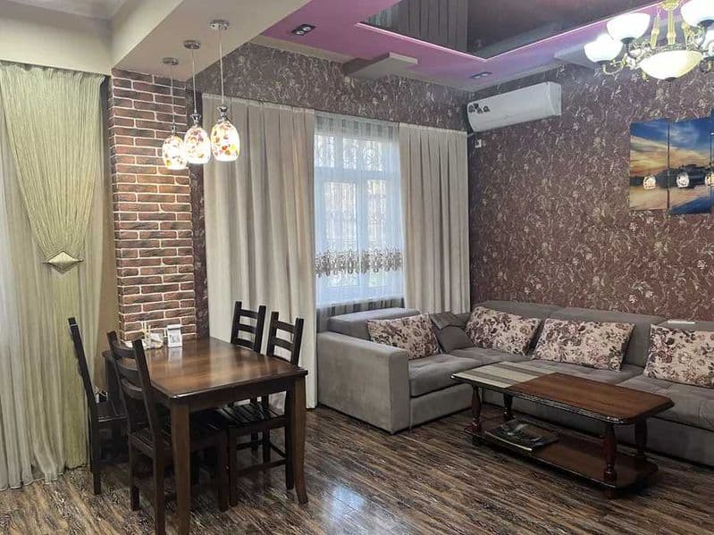 Район: Юнусабадский<br />
Адрес: минор<br />
<br />
Комнат: 