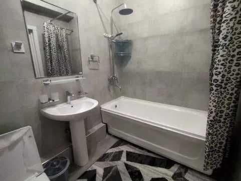 Аренда шикарная 2-комнатная квартира <br />
<br />
Район: Ми — фото 5