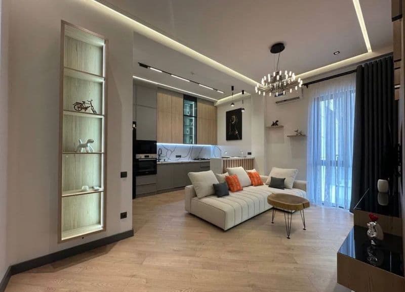 Ойбек метро / 2 комнатная/ б Сдаётся безупречная/ Авторский 