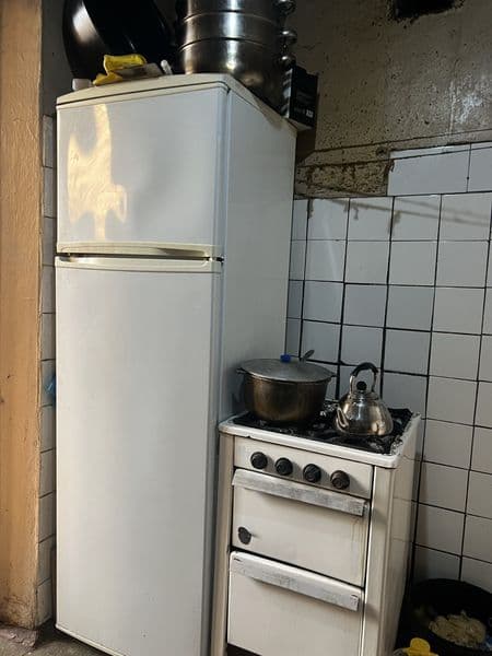 1 ta oqiydigan ichmaydigan chekmaydigan bola kk 3 kishi tura — фото 2