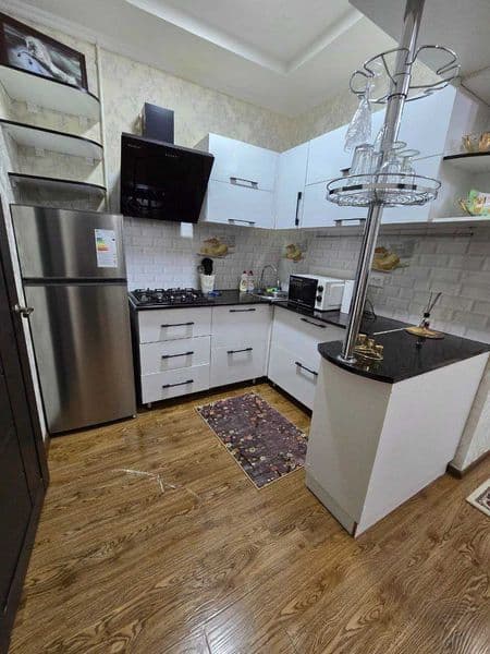 Район ; Шайхантахурский<br />
Адрес : Дружба народов<br />
< — фото 4