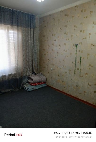 Ijaraga kv bor yarmarka oldida 3ta ayol kishiga