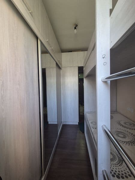 Srochno 1 etaj, 3 xonali kvartira oila uchun ijaraga berilad — фото 3