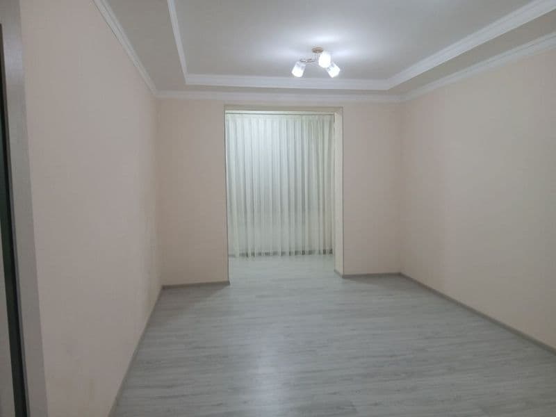 3 xonali kvartira arenda <br />
Suv svet gaz bor<br />
Yangi