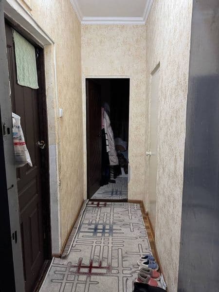 Чилонзор 14 квартал  <br />
Йул юзида жойлашган <br />
2/2/4