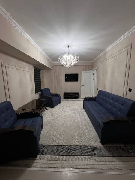 Срочно сдаю 2-х комнатную Новую Упакованную квартиру.Для сем